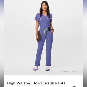 Figs Women’s Blueberry High Waisted Dowa Petite Scrub Pants XSP